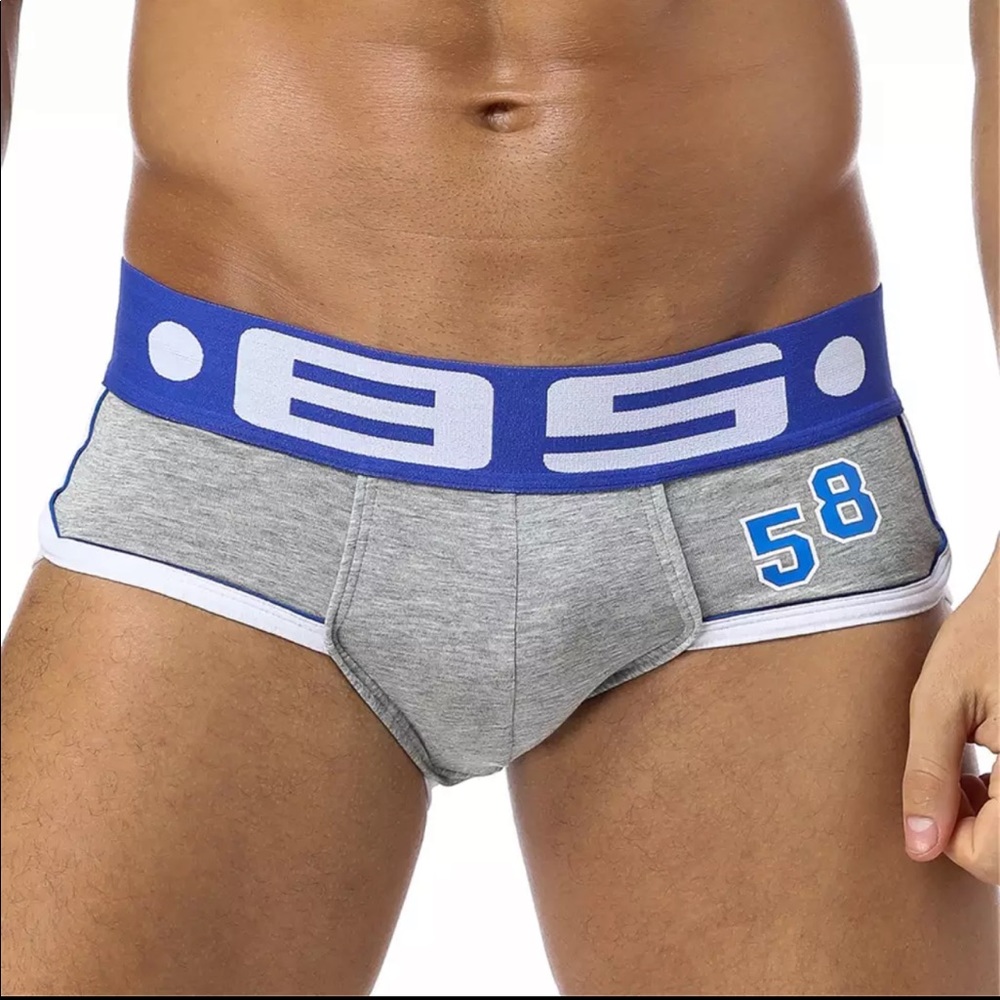 Mens Brief Underwear Scanty Pure Cotton.
XL fits 30-32”
XXL fits 34-36”